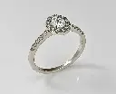 Anillo Halo Diamante Oval