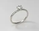 Anillo Solitario Banda Media con Chatón Grande