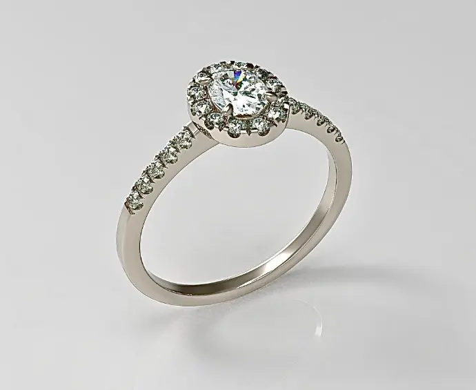 Anillo Halo Diamante Oval